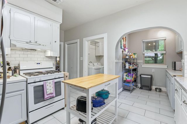 3323 N Cypress Street, North Little Rock, AR 72116