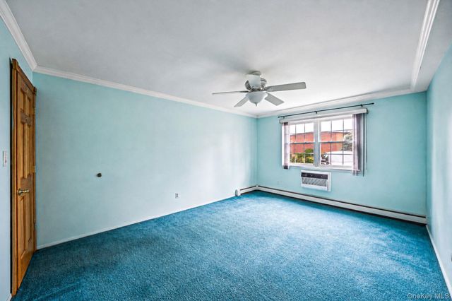 11 Springwood Drive, North Babylon, NY 11703