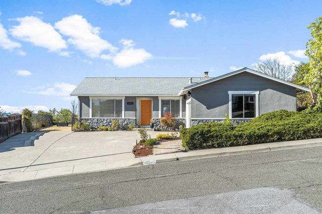 2662 2662 Carmelita Way, Pinole, CA 94564