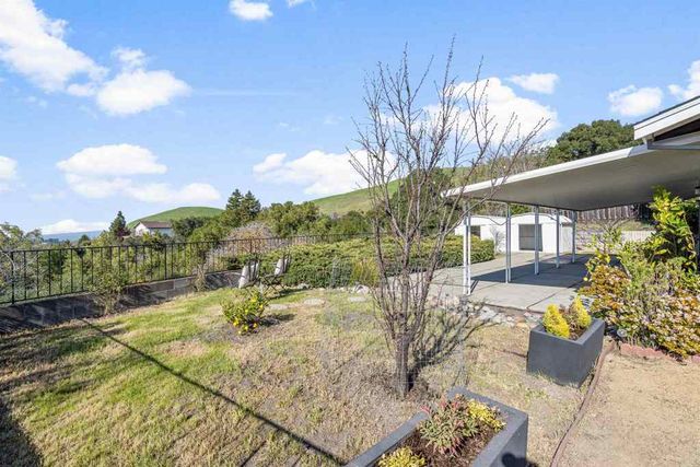 2662 2662 Carmelita Way, Pinole, CA 94564