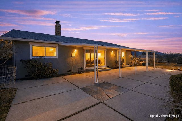 2662 2662 Carmelita Way, Pinole, CA 94564