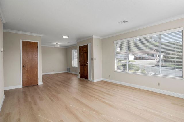 2662 2662 Carmelita Way, Pinole, CA 94564