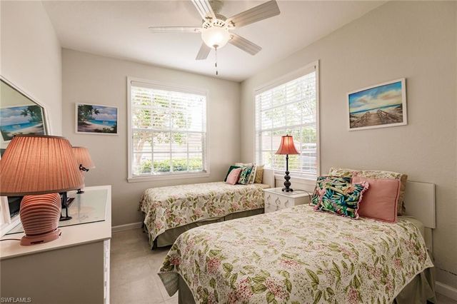 4700 Saint Croix LN 318, Naples, FL 34109