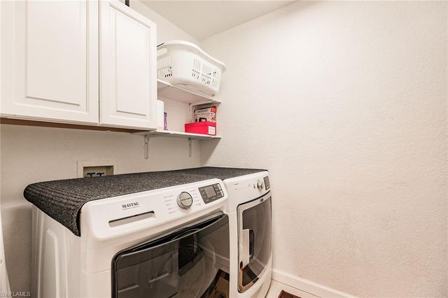 4700 Saint Croix LN 318, Naples, FL 34109