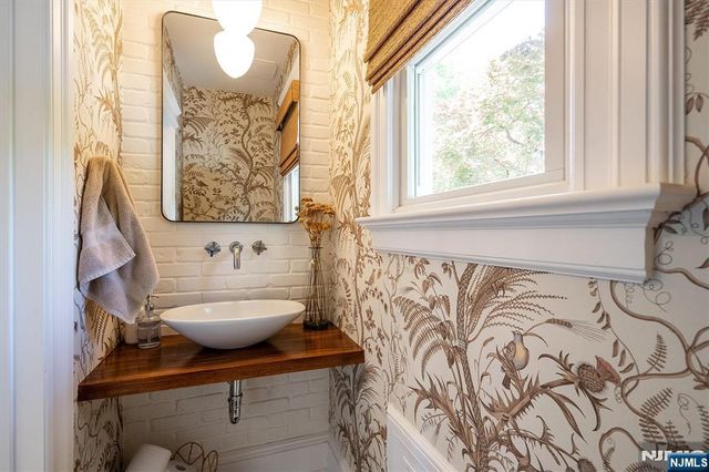 145 Hawthorne Avenue, Glen Ridge, NJ 07028