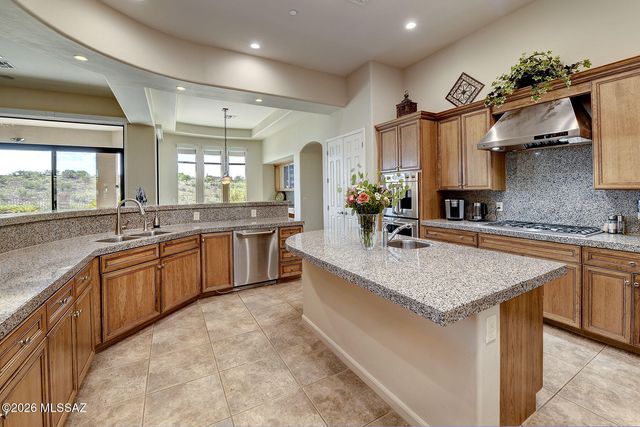 4055 N Black Rock Drive, Tucson, AZ 85750
