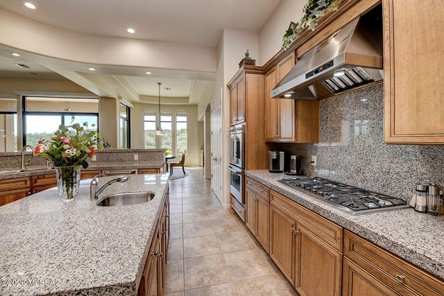 4055 N Black Rock Drive, Tucson, AZ 85750