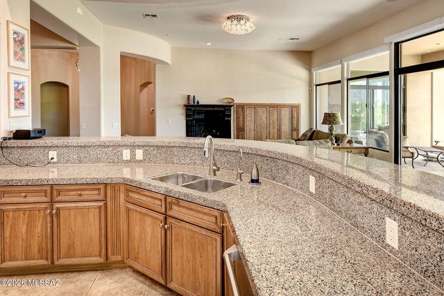 4055 N Black Rock Drive, Tucson, AZ 85750