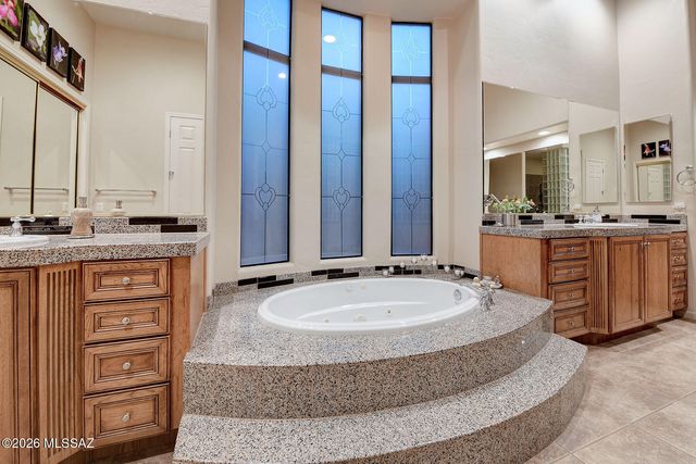4055 N Black Rock Drive, Tucson, AZ 85750