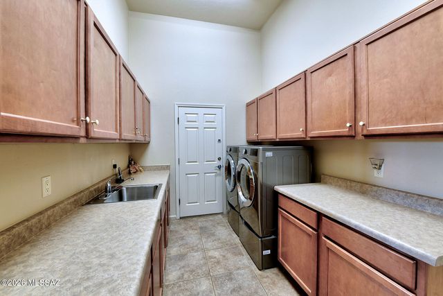 4055 N Black Rock Drive, Tucson, AZ 85750