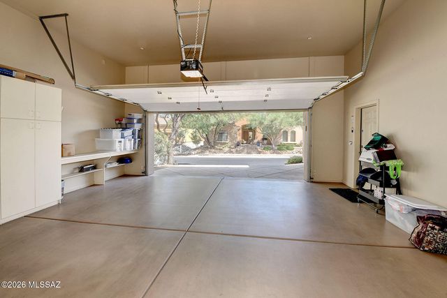 4055 N Black Rock Drive, Tucson, AZ 85750