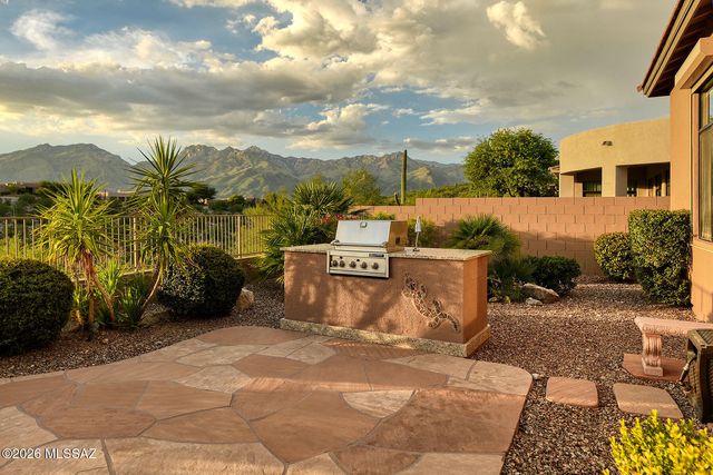 4055 N Black Rock Drive, Tucson, AZ 85750