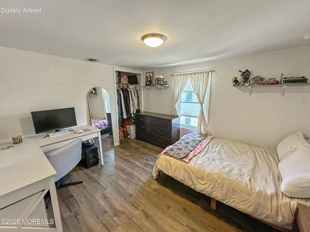 37 Boehmhurst Avenue, Sayreville, NJ 08872