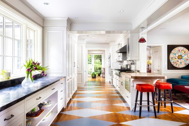 540 Chestnut Hill Ave, Brookline, MA 02445