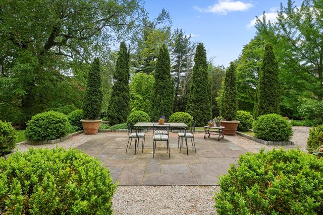 540 Chestnut Hill Ave, Brookline, MA 02445