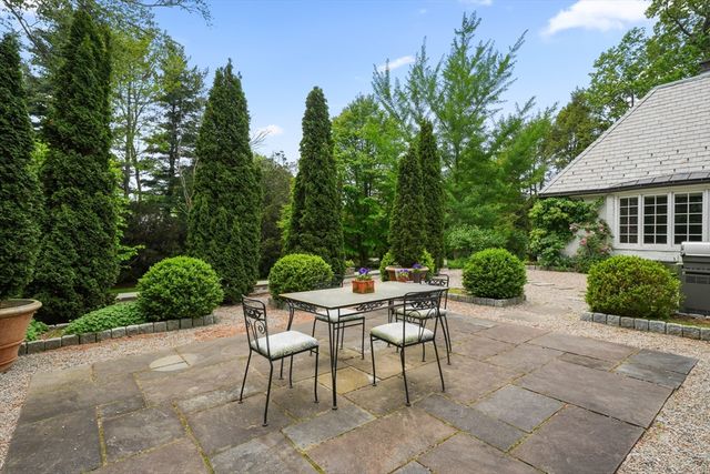540 Chestnut Hill Ave, Brookline, MA 02445