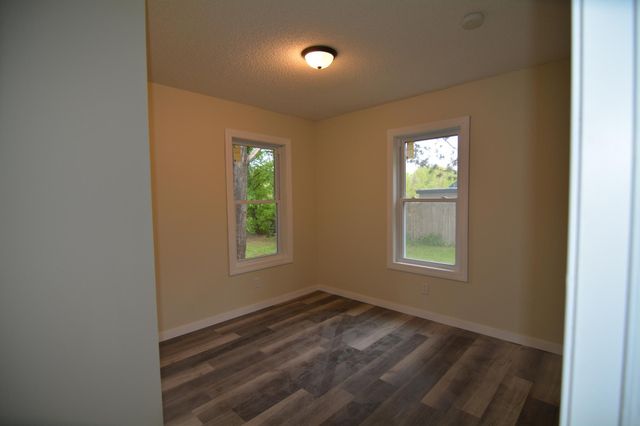 340 River Drive W, Milaca, MN 56353