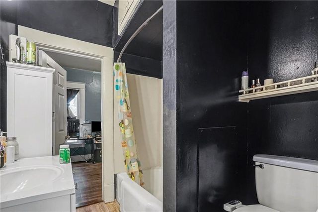 2618 Sacramento Street, St Joseph, MO 64507