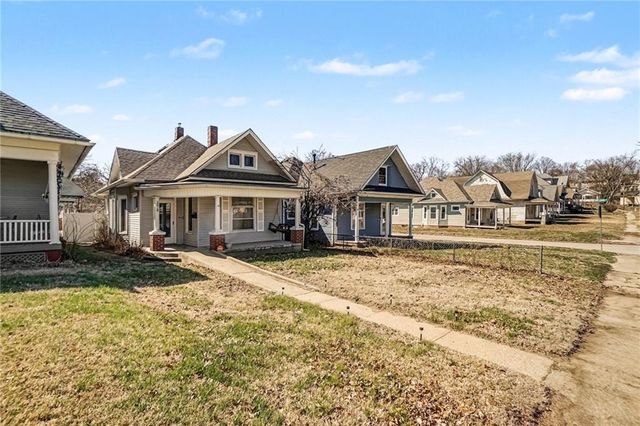2618 Sacramento Street, St Joseph, MO 64507