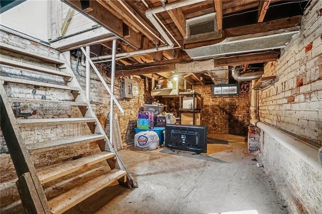 2618 Sacramento Street, St Joseph, MO 64507