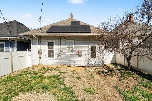 2618 Sacramento Street, St Joseph, MO 64507