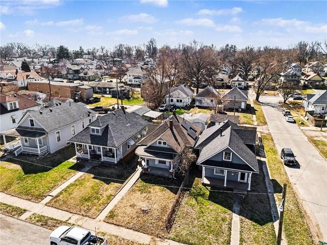 2618 Sacramento Street, St Joseph, MO 64507