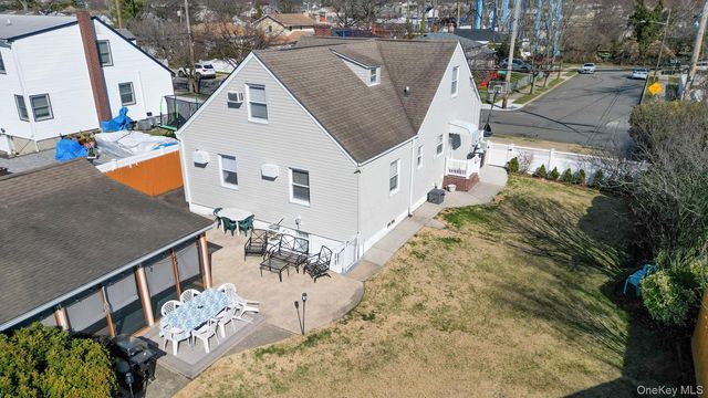 380 Doris Avenue, Franklin Square, NY 11010