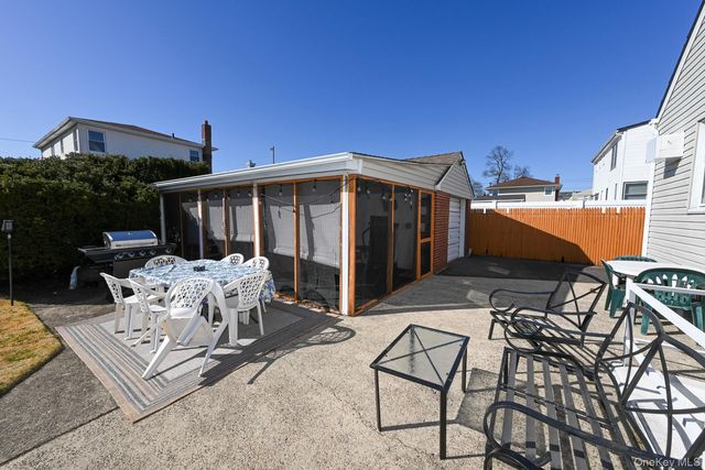 380 Doris Avenue, Franklin Square, NY 11010