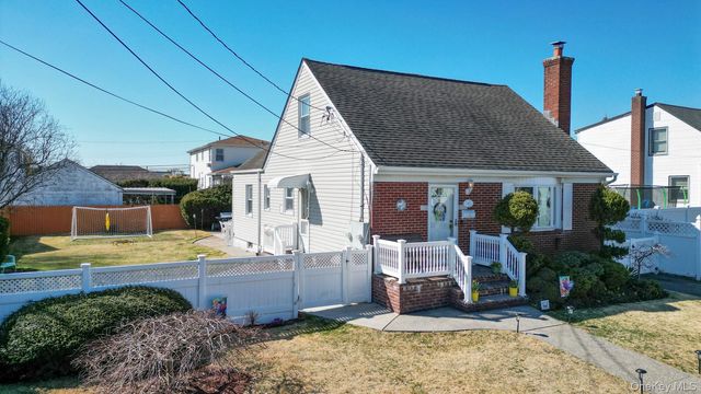 380 Doris Avenue, Franklin Square, NY 11010