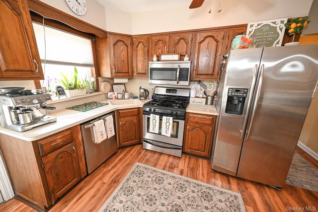 380 Doris Avenue, Franklin Square, NY 11010