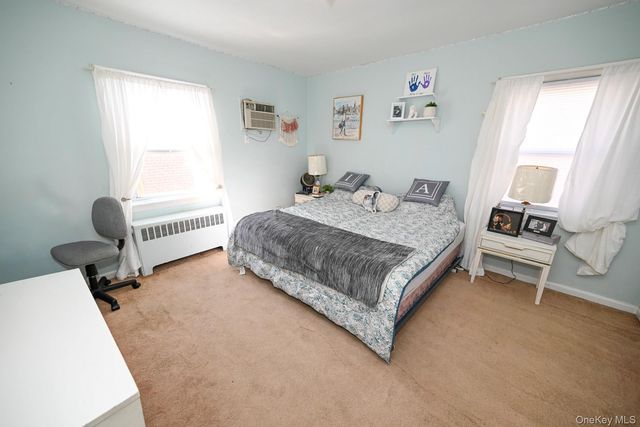 380 Doris Avenue, Franklin Square, NY 11010