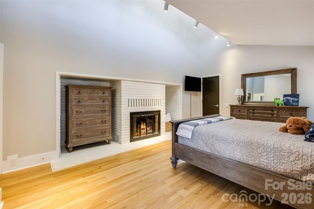 6 Pine Knoll Drive, Lake Wylie, SC 29710