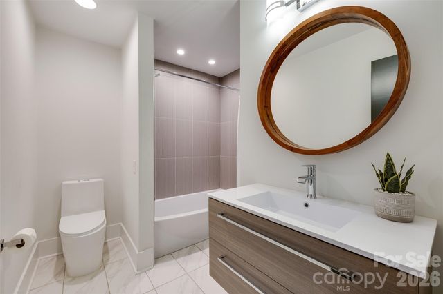 6 Pine Knoll Drive, Lake Wylie, SC 29710