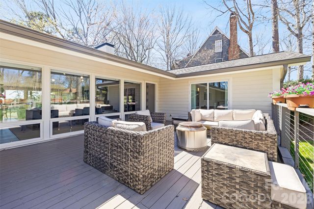 6 Pine Knoll Drive, Lake Wylie, SC 29710