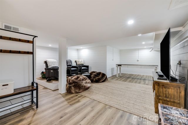 6 Pine Knoll Drive, Lake Wylie, SC 29710