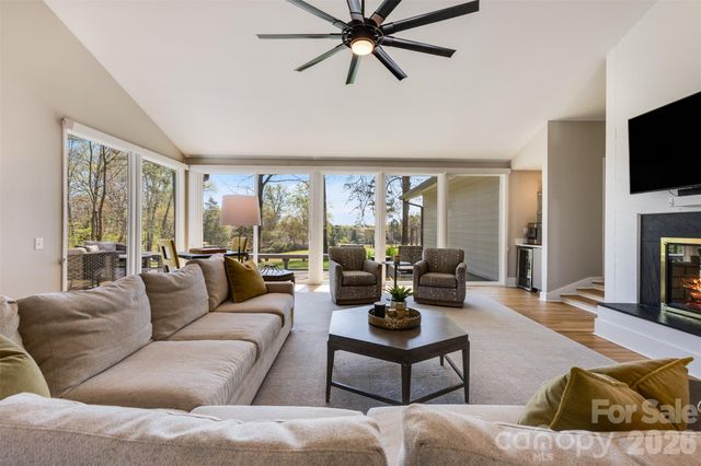 6 Pine Knoll Drive, Lake Wylie, SC 29710