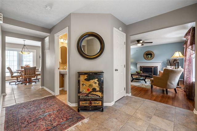 130 Brighton Ln, Adams Twp, PA 16046