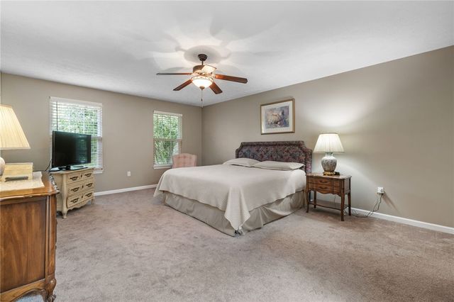 130 Brighton Ln, Adams Twp, PA 16046