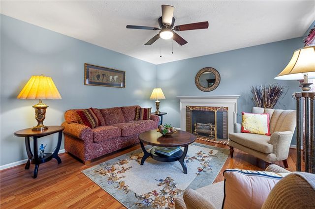 130 Brighton Ln, Adams Twp, PA 16046