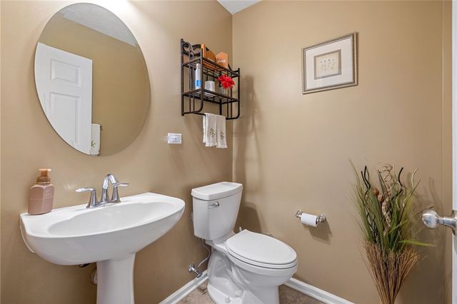 130 Brighton Ln, Adams Twp, PA 16046