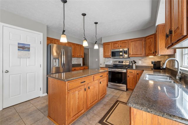 130 Brighton Ln, Adams Twp, PA 16046