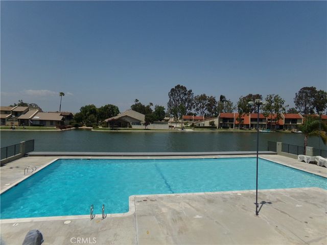 1598 Border Avenue H, Corona, CA 92882