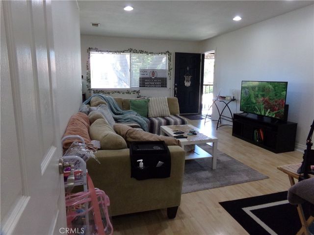1598 Border Avenue H, Corona, CA 92882
