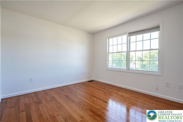 932 Pennsylvania Street, Whitehall Twp, PA 18052