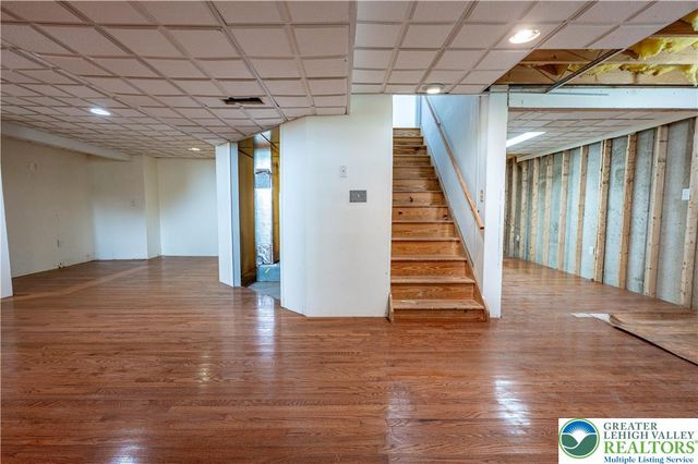 932 Pennsylvania Street, Whitehall Twp, PA 18052