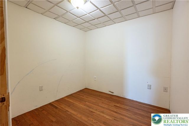 932 Pennsylvania Street, Whitehall Twp, PA 18052