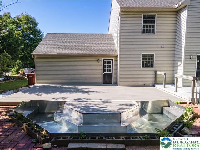 932 Pennsylvania Street, Whitehall Twp, PA 18052