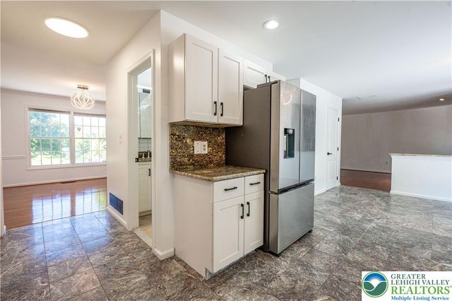 932 Pennsylvania Street, Whitehall Twp, PA 18052