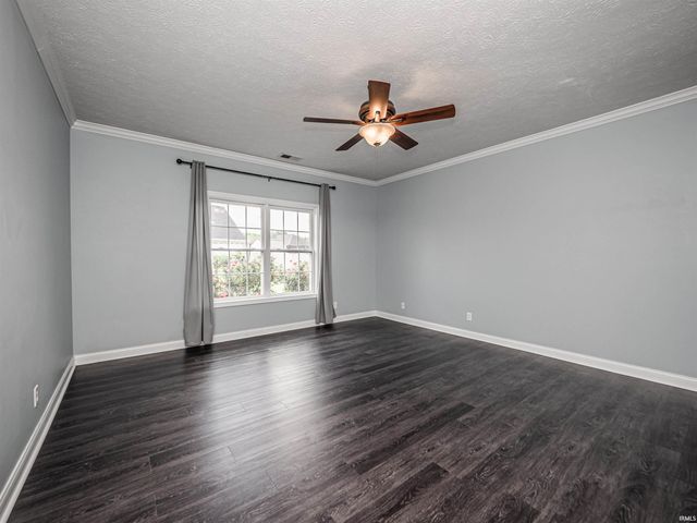 2747 Thornhill Drive, Evansville, IN 47725