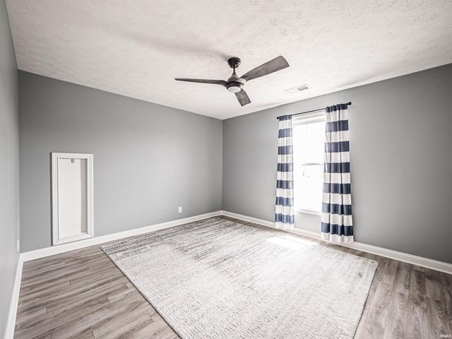 2747 Thornhill Drive, Evansville, IN 47725